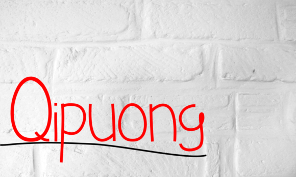 Qipuong: A Handwritten Font with Editorial Charm
